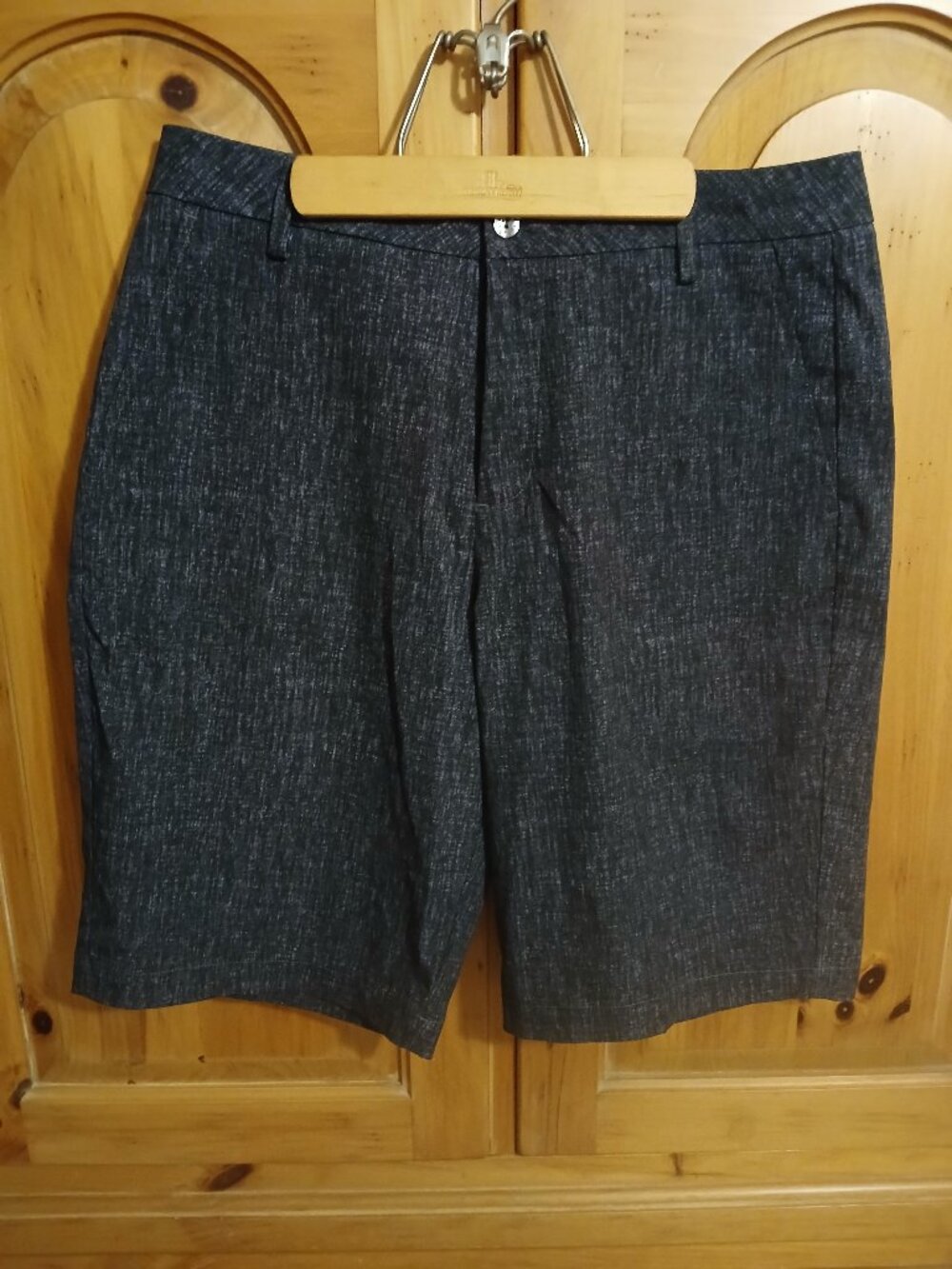 Puma Black Heather Athletic/Golf/Casual Shorts Men's Flat Front Size 30 EUC
